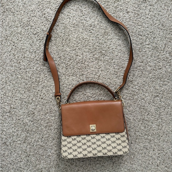 Michael Kors Handbags - Authentic Michael Kors Natalie Large Heritage Signature Satchel Crossbody